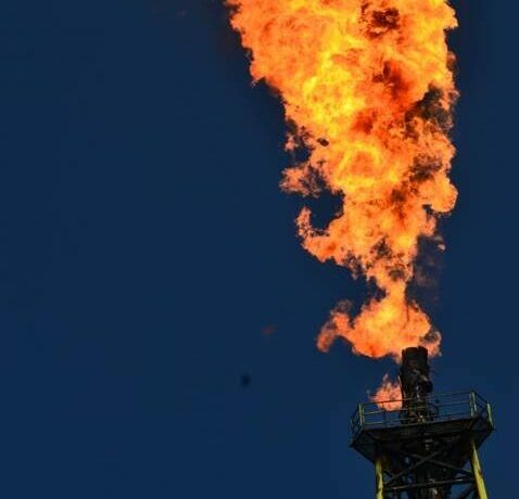 Flare gas tower stack with gas burning